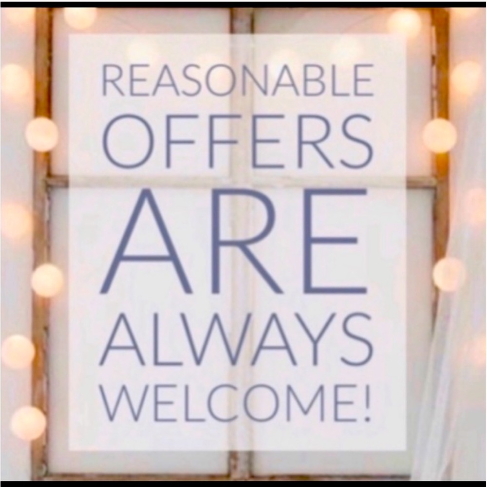 Reasonable offers are WELCOME! 🌸🤍